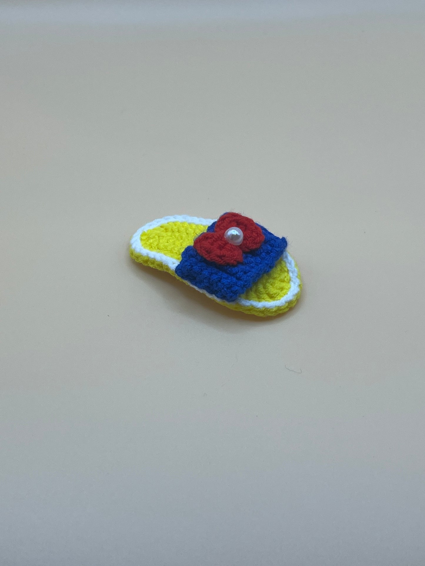 Snow White Slipper Hair Clip