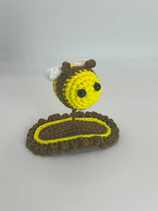 Bee Hairclip